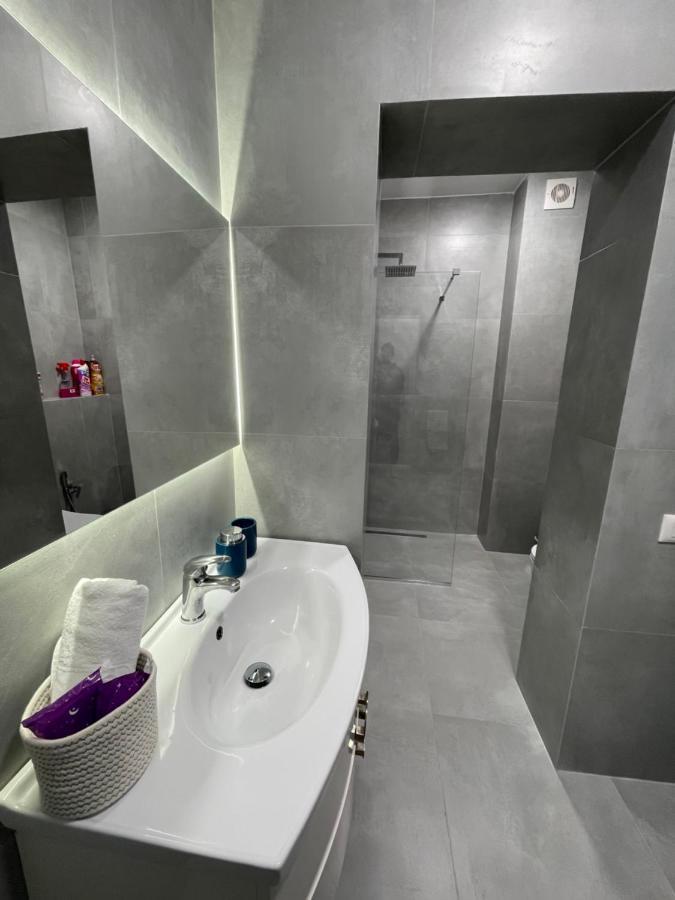 Lovely Apartment Tirana Exterior photo